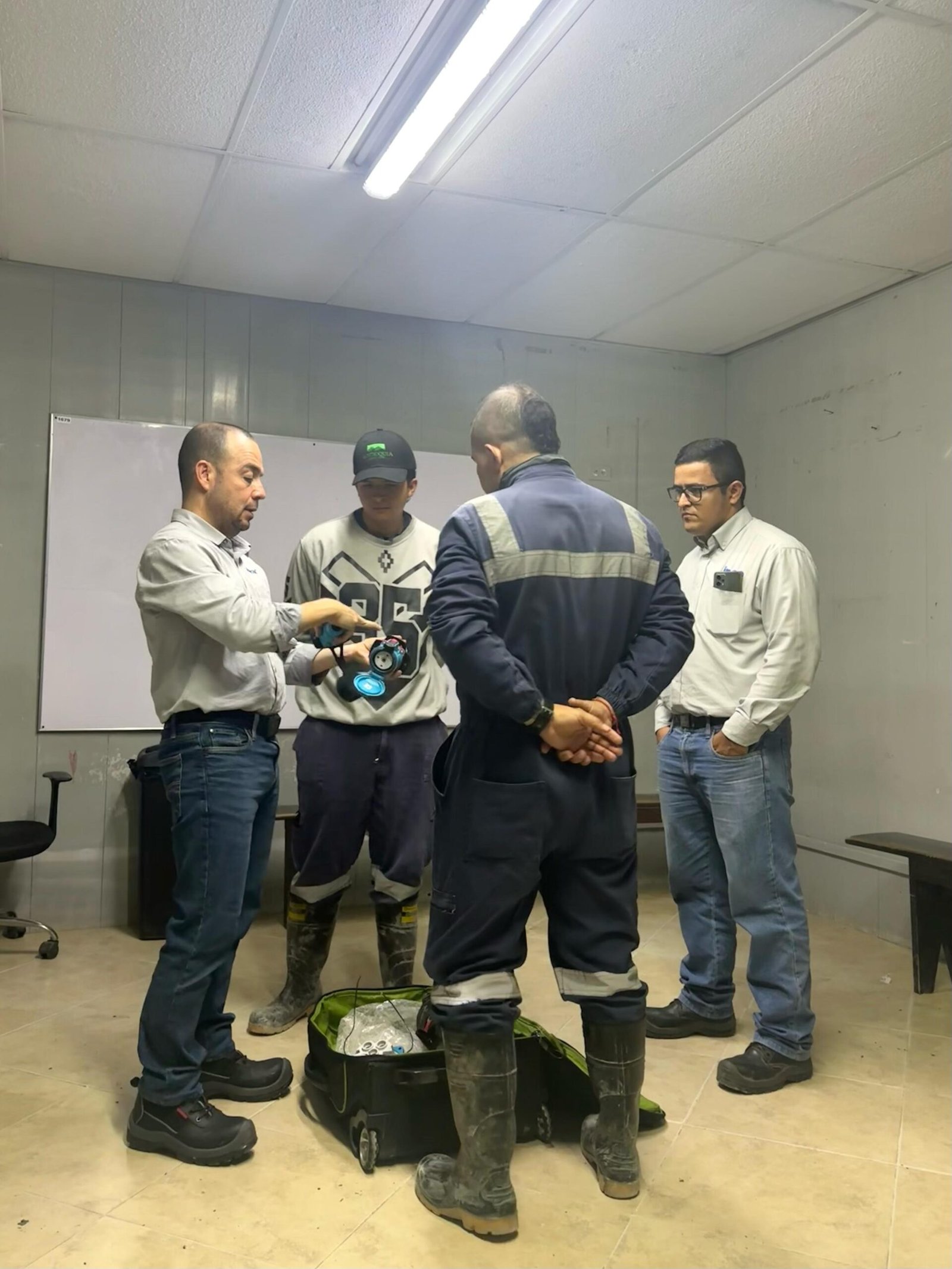 Capacitación técnica en minería de oro: conexiones que hacen la diferencia